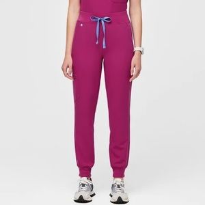 Raspberry sorbet Zamora joggers Figs